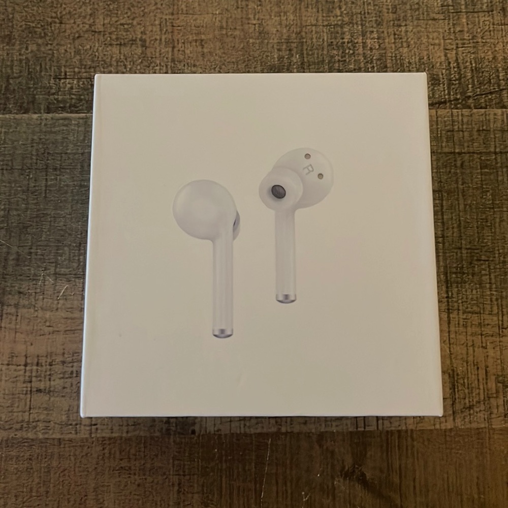 TW40 WIRELESS EARBUDS